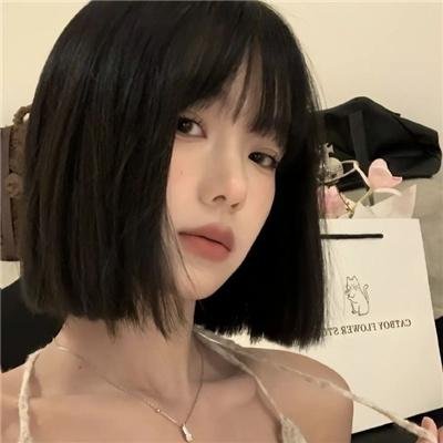 吸血鬼女王封面